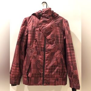 Women’s Oakley Ski Jacket Size Small Red with Black Perfect Condition !